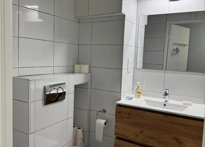 With Terrace In The Center With Ac *